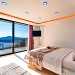 Seaview 4 Bedroom Luxury With Private Indoor & Outdoor Pool * Kalkan