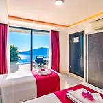 Seaview 4 Bedroom Luxury With Private Indoor & Outdoor Pool Kalkan