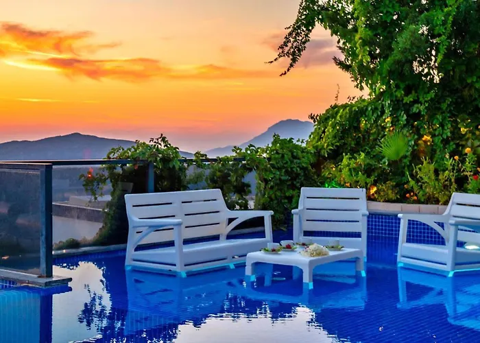 Seaview 4 Bedroom Luxury With Private Indoor & Outdoor Pool 别墅 卡尔坎