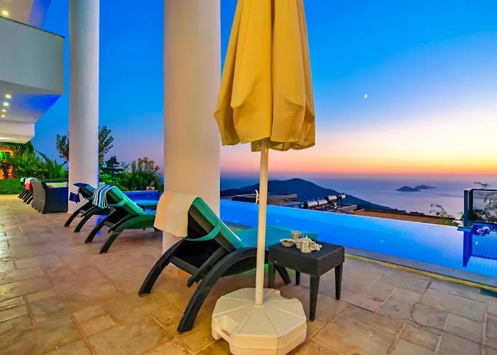 别墅 Seaview 4 Bedroom Luxury With Private Indoor & Outdoor Pool 卡尔坎