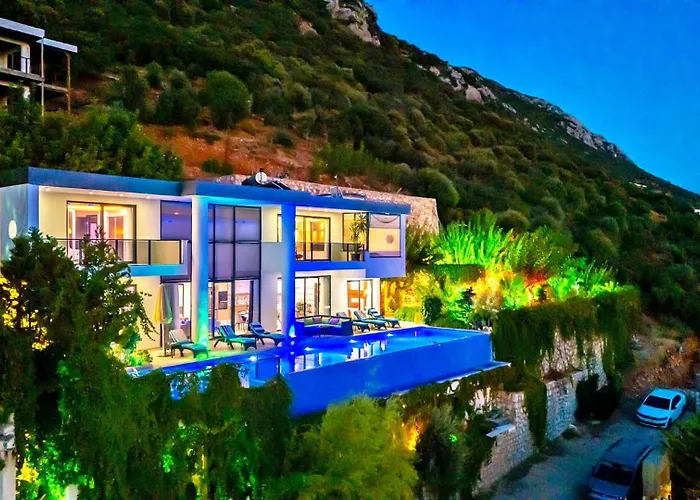 别墅 Seaview 4 Bedroom Luxury With Private Indoor & Outdoor Pool 卡尔坎
