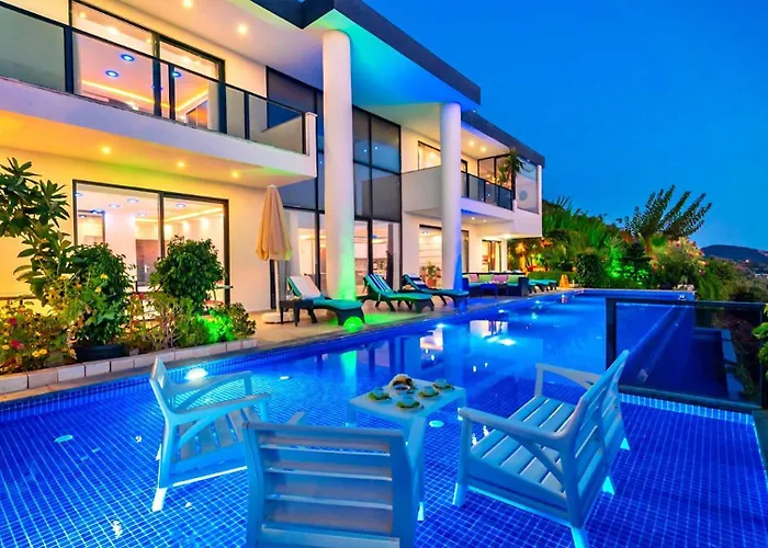 Seaview 4 Bedroom Luxury With Private Indoor & Outdoor Pool 别墅 卡尔坎