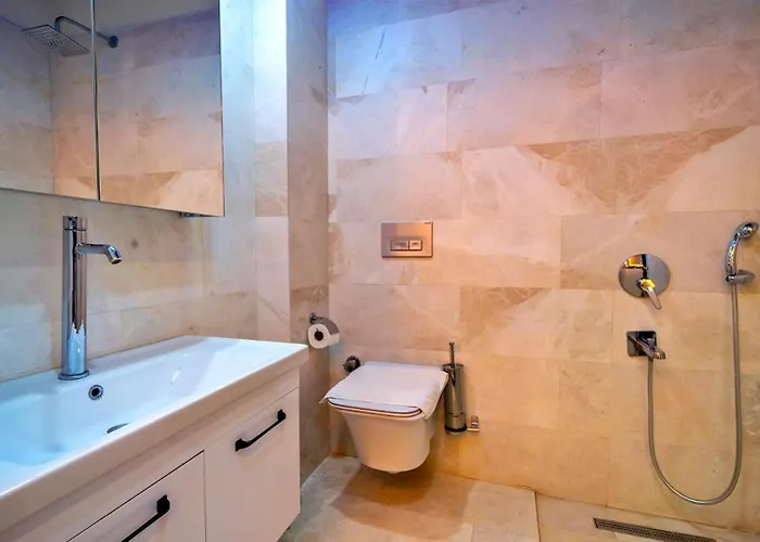 Seaview 4 Bedroom Luxury With Private Indoor & Outdoor Pool 别墅 卡尔坎