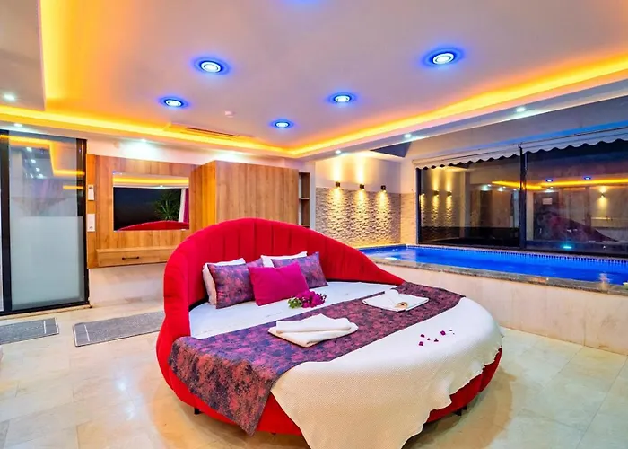 Seaview 4 Bedroom Luxury With Private Indoor & Outdoor Pool 别墅 卡尔坎