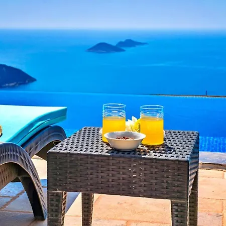 Seaview 4 Bedroom Luxury With Private Indoor & Outdoor Pool 빌라 *