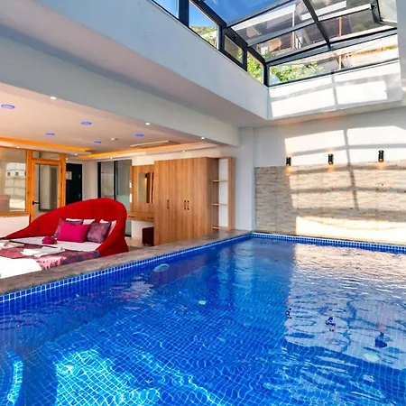 Seaview 4 Bedroom Luxury With Private Indoor & Outdoor Pool * 칼칸
